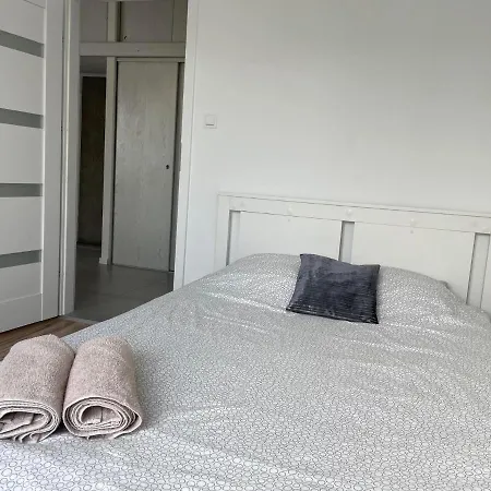 3k Sowinskiego 3 アパート